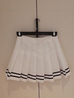 H&M White Pleated Tennis Skirt with Black Hem Stripes